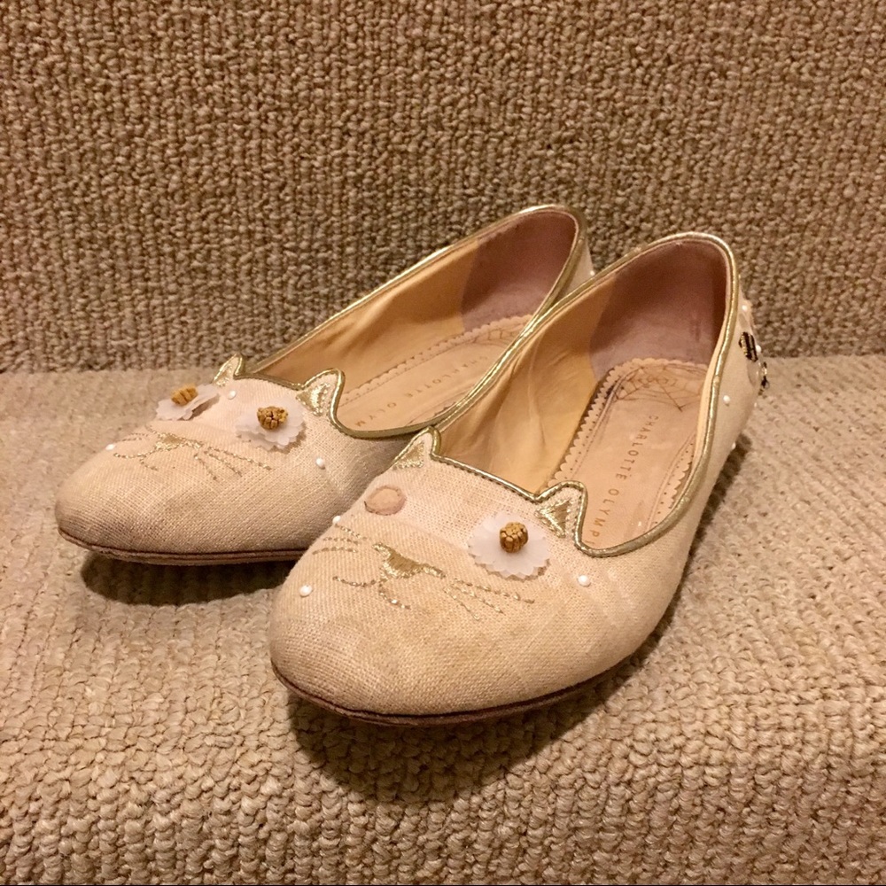 Designer shoes in super cute design